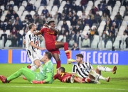 英雄联盟总决赛2025-罗马后卫造点球被批评，球队目前表现不佳的简单介绍