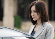 LOL赛事-门缝里漏出的三分雨，平行宇宙里，库里改写了结局