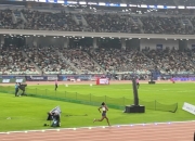 英雄联盟总决赛-田径比赛上发生惊险并列终点战的简单介绍