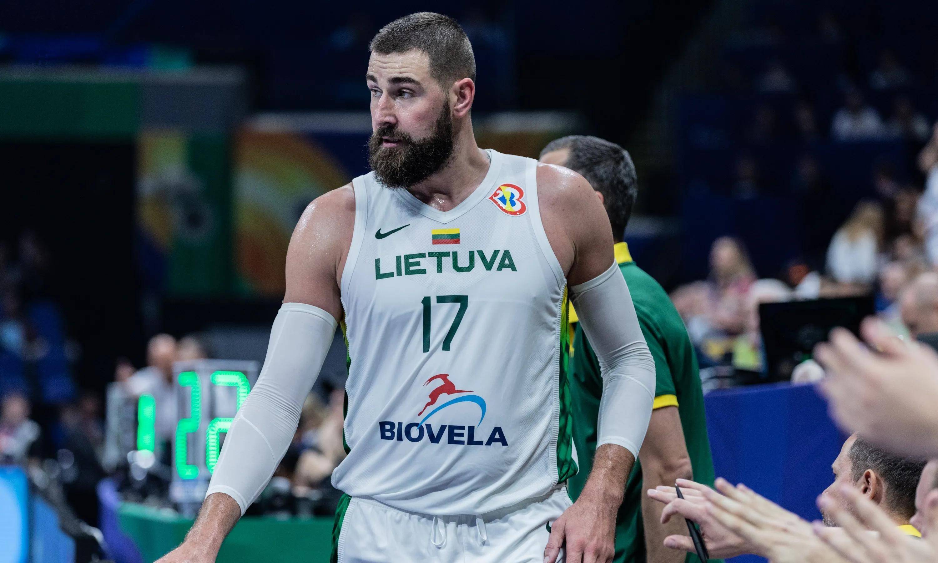 芬兰男篮队赢得关键胜利，晋级奥运四强的简单介绍