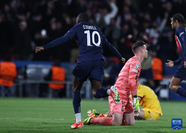 关于巴黎圣日耳曼球员奉献拼搏，争取进球的信息
