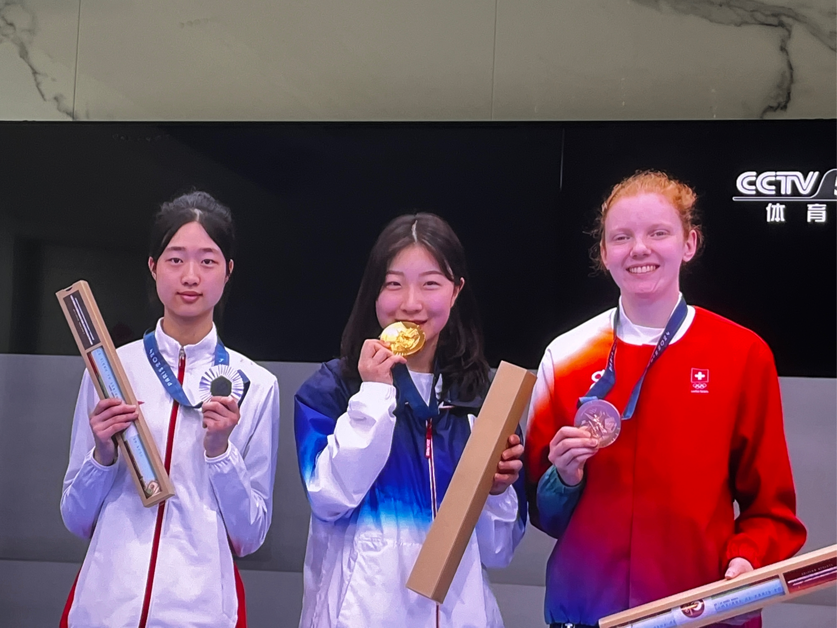 国际赛事中的精彩瞬间让人心潮澎湃的简单介绍