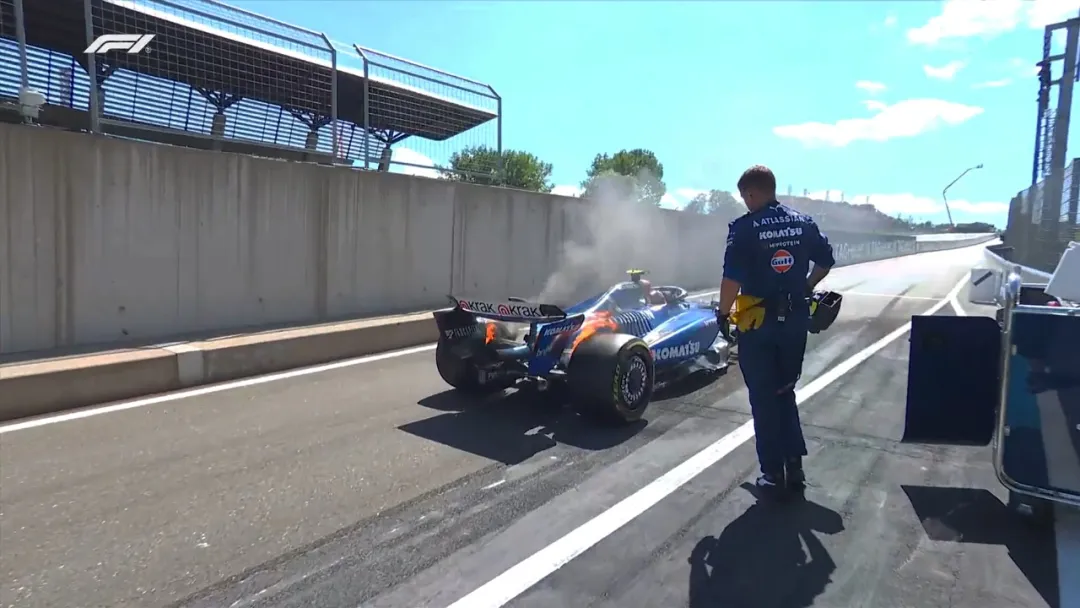 索伯车队翻盘阿斯顿马丁，皮亚斯特里点燃赛场