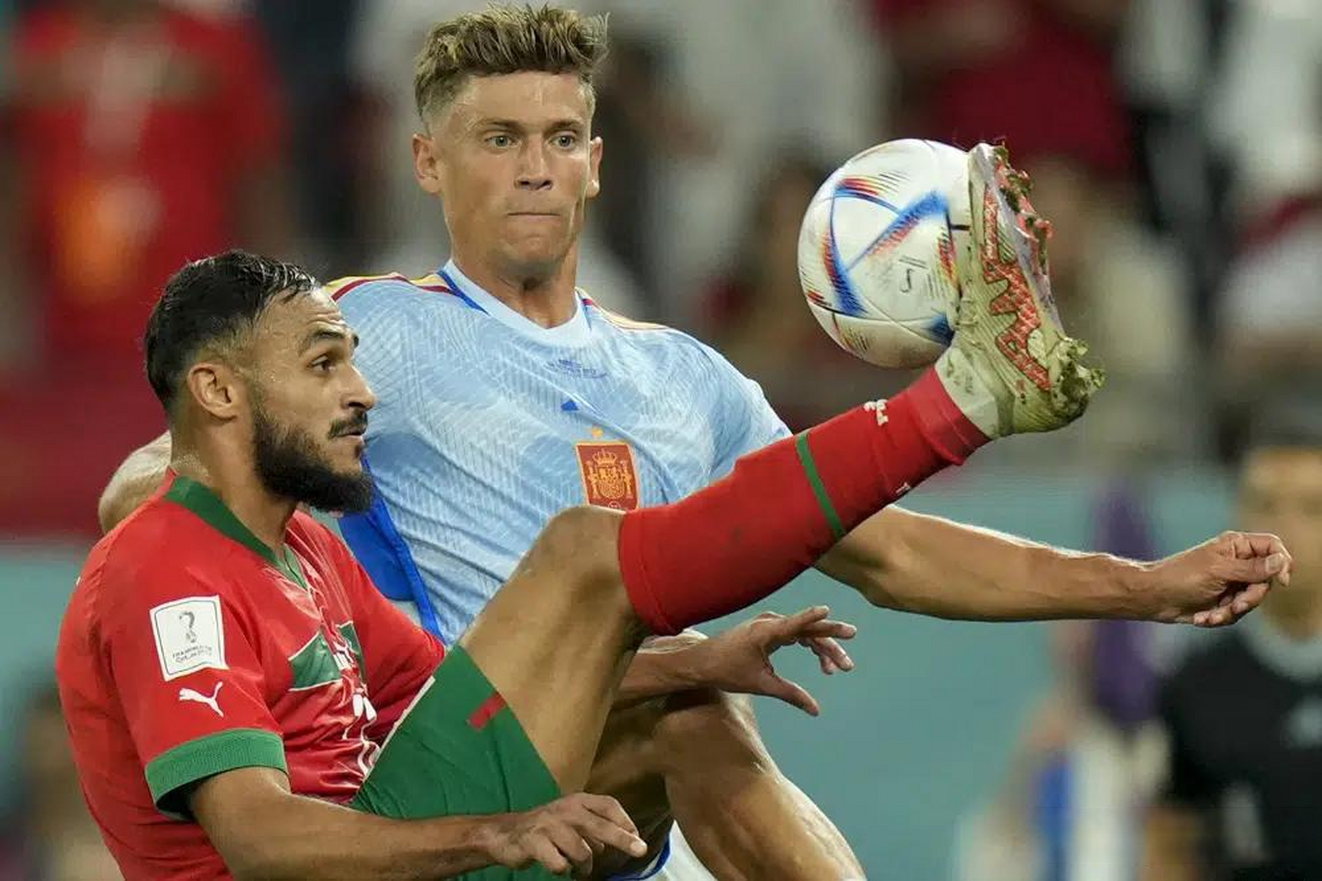 摩洛哥队战胜阿根廷队，晋级欧洲杯四强