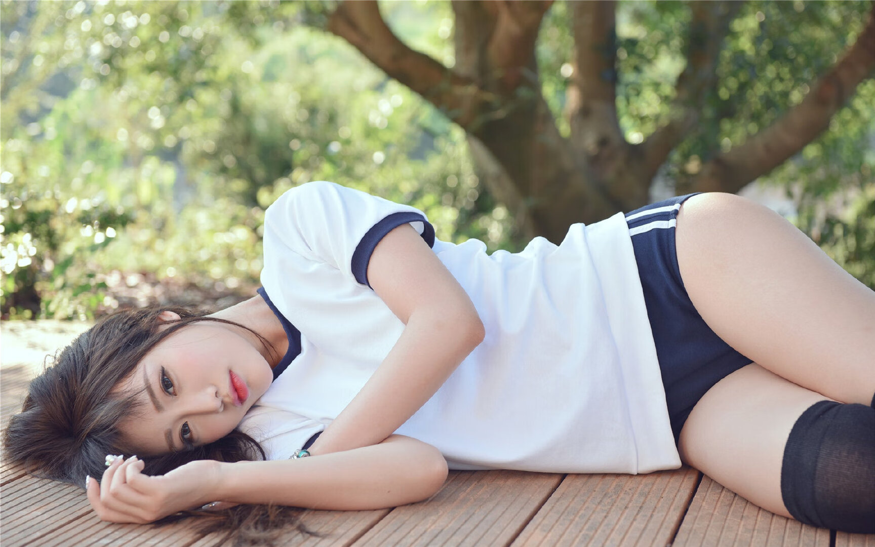 时光裂缝里的致胜弧线，当曼联血战撬动2026世界杯的棋局