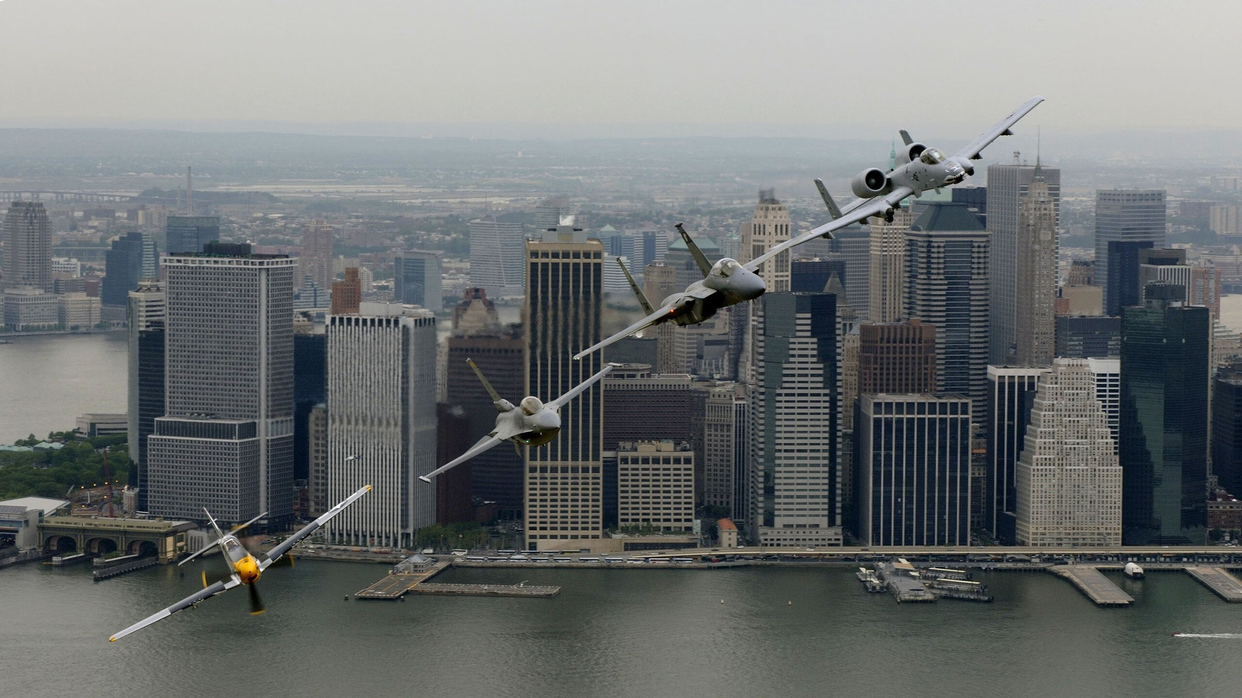 看到这个关键词组合，我意识到您可能指的是一场具有特殊意义的篮球比赛（或许是表演赛或友谊赛）下面我将基于北京队对阵森林狼、火力压制和詹姆斯成为焦点这几个核心要素，为您构思一篇具有唯一性和故事性的文章