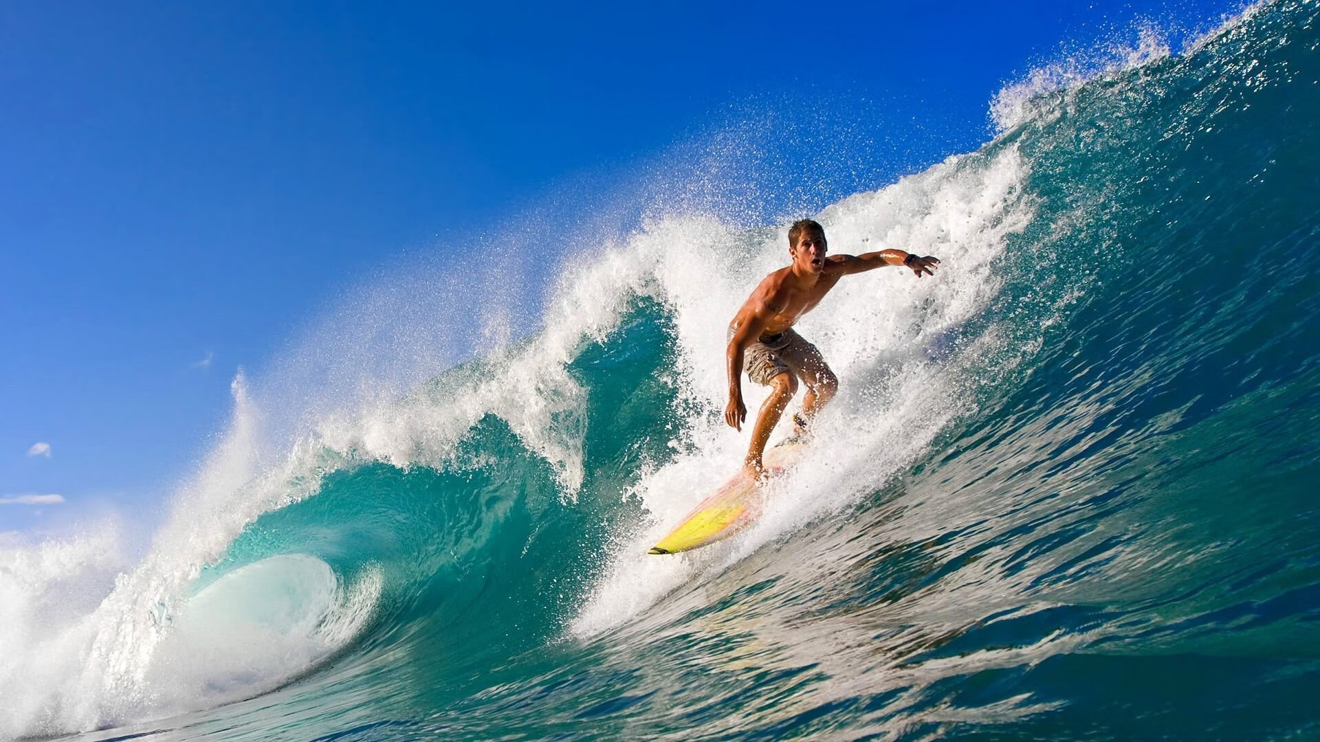 NBA季后赛之夜，足球场上的三笘薰如何存在感拉满？