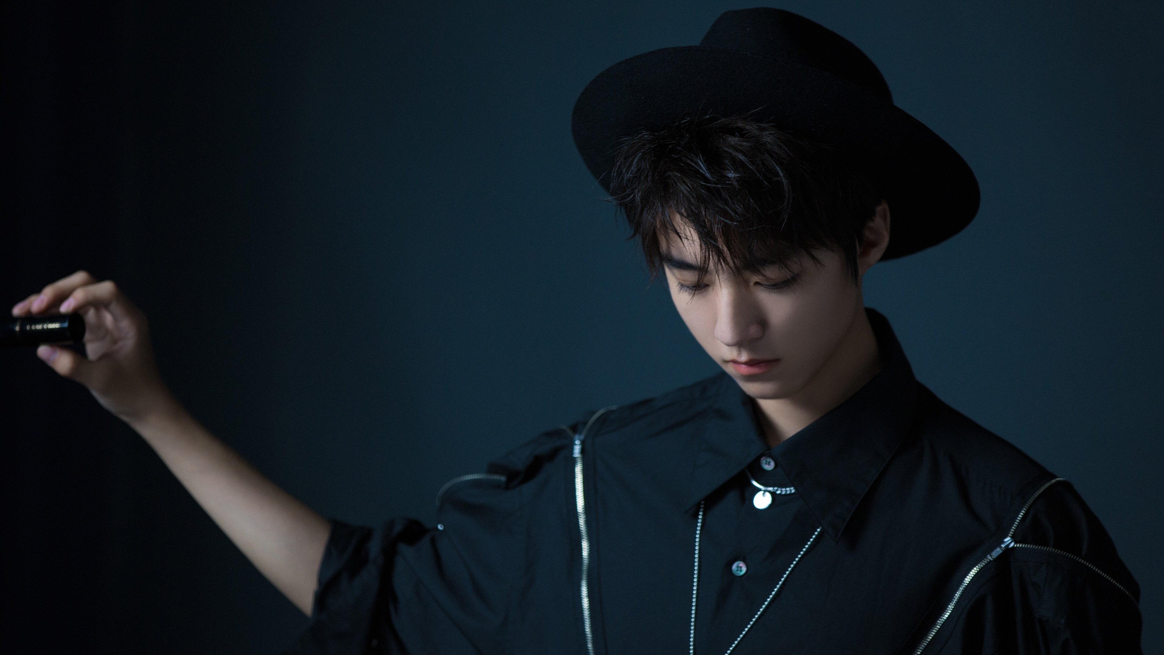 金玟哉，瑞士军刀撞上亚洲叹息之墙