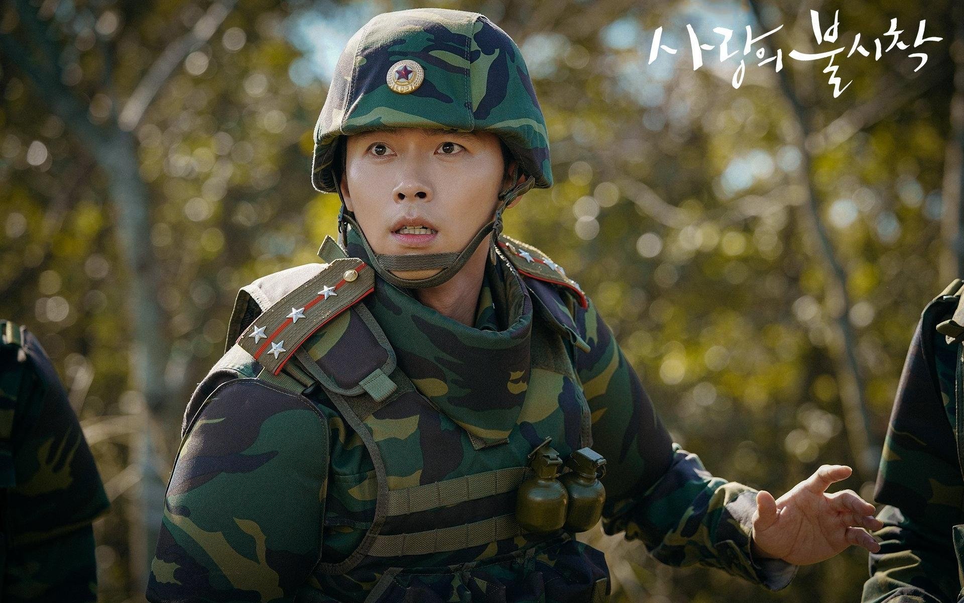 雷霆击穿云霄巅，布克神光破长夜